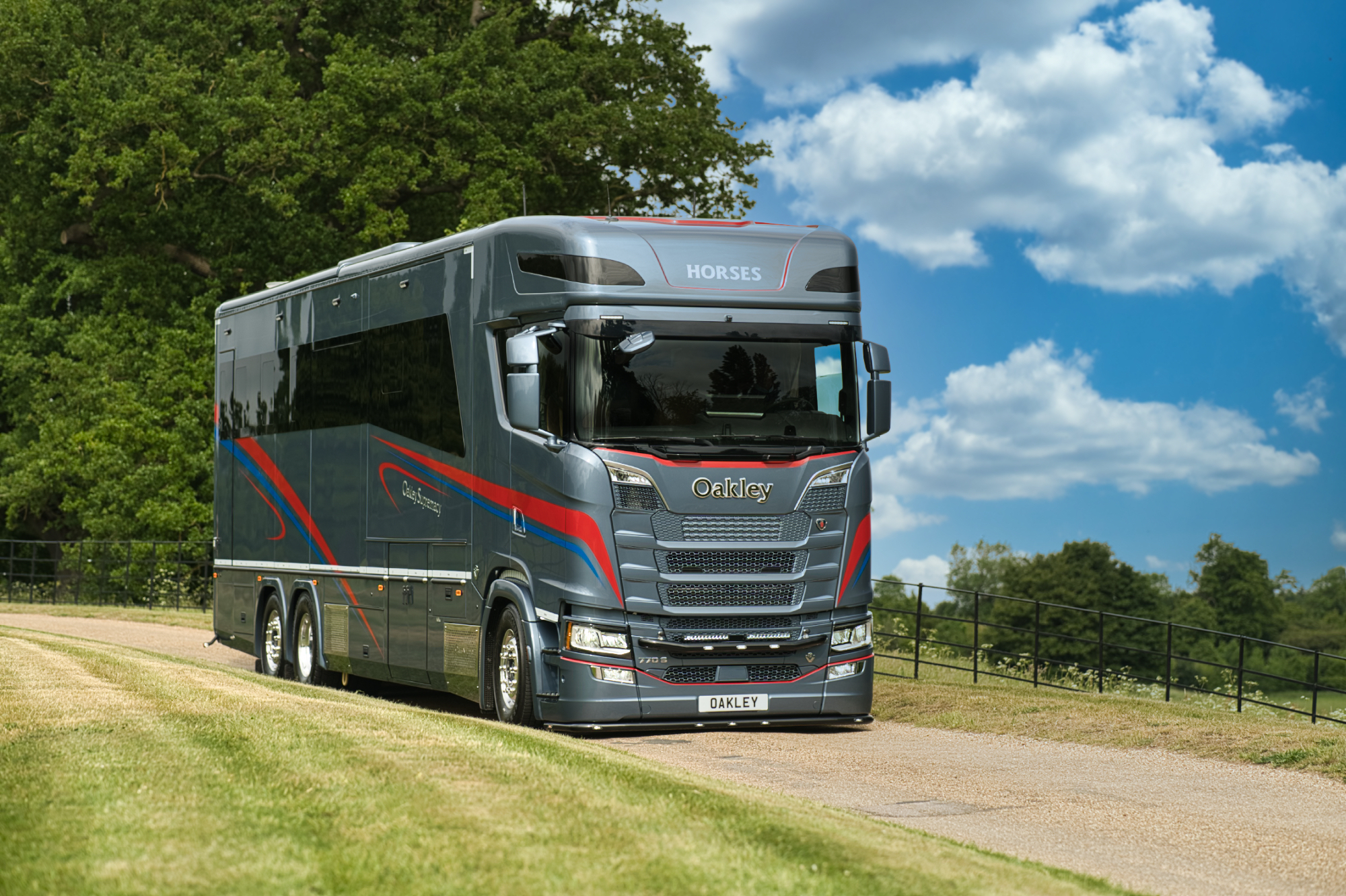 New Supremacy | Oakley Horseboxes