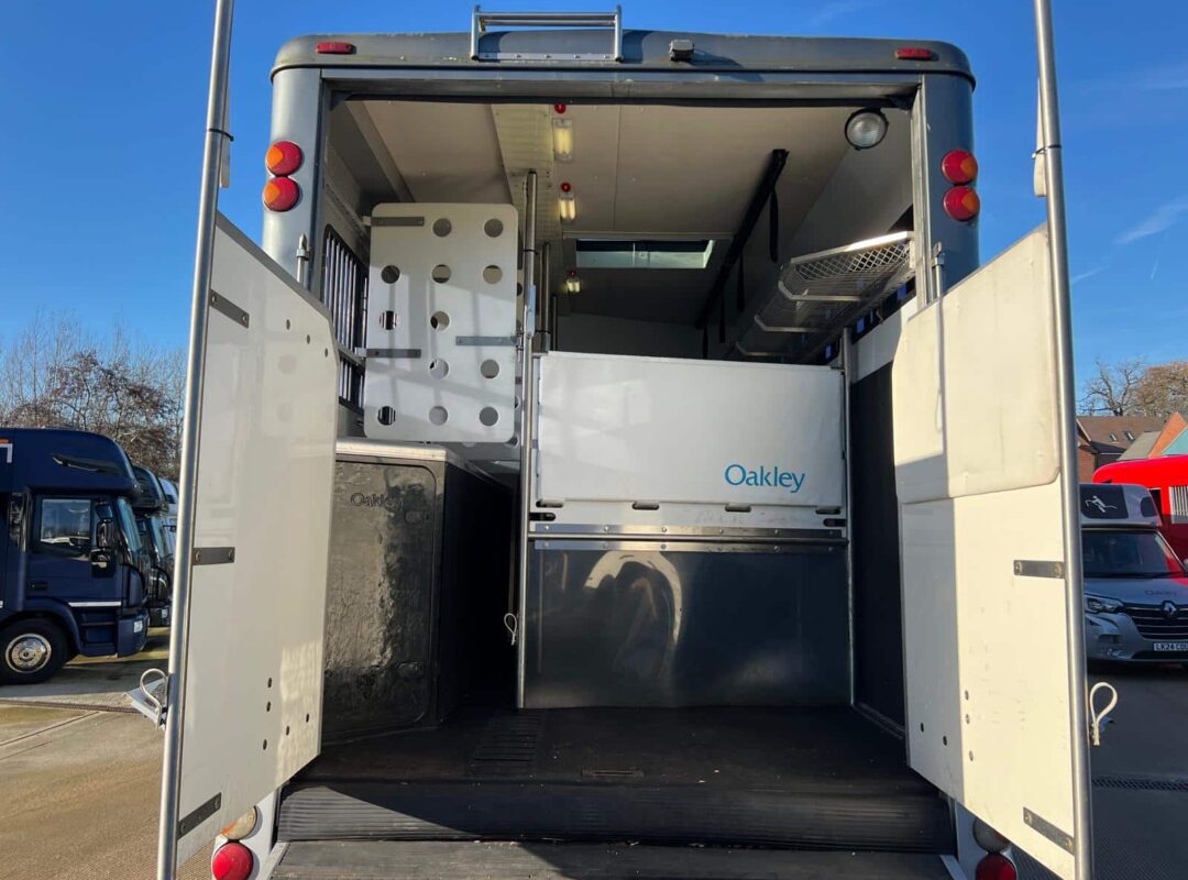 WhatsApp Image 2025-12-16 at 16.56.13 (1)