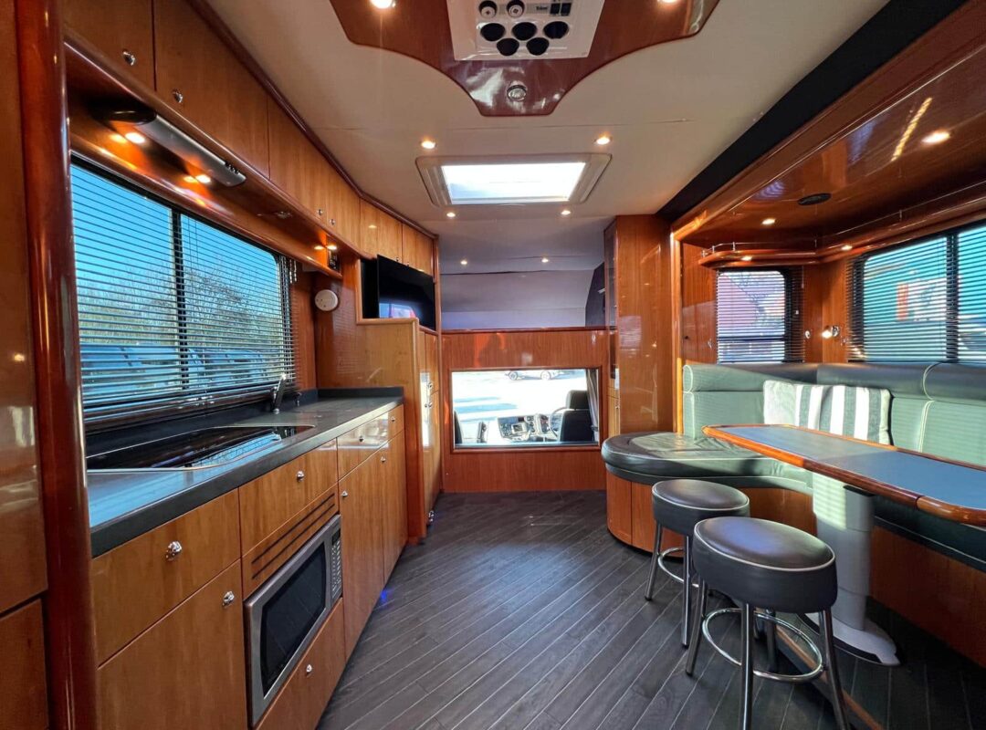 WhatsApp Image 2025-12-16 at 16.56.15 (1)