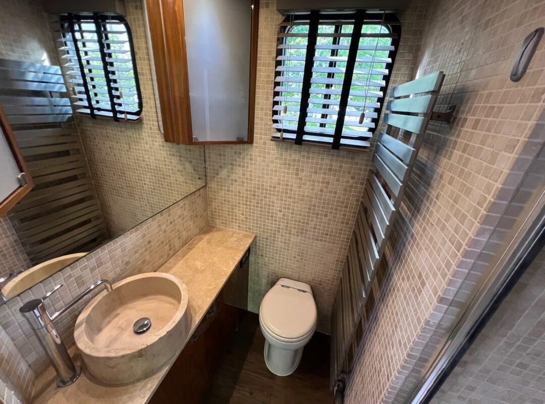 Bathroom 2